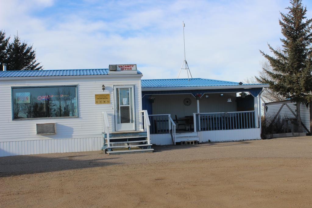 Raval Paradise Motel And Rv Park Youngstown Экстерьер фото