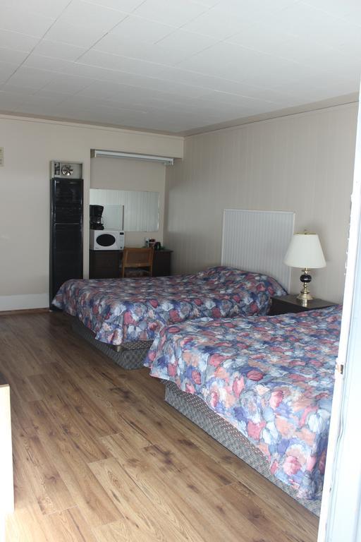 Raval Paradise Motel And Rv Park Youngstown Экстерьер фото