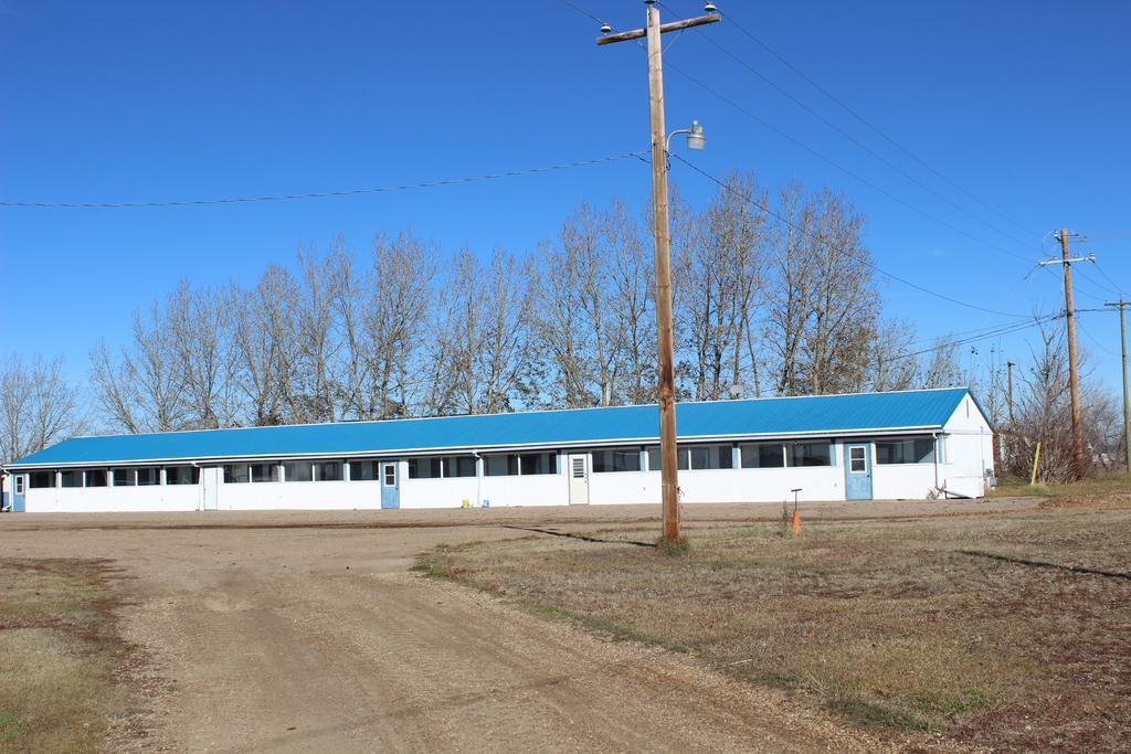 Raval Paradise Motel And Rv Park Youngstown Экстерьер фото