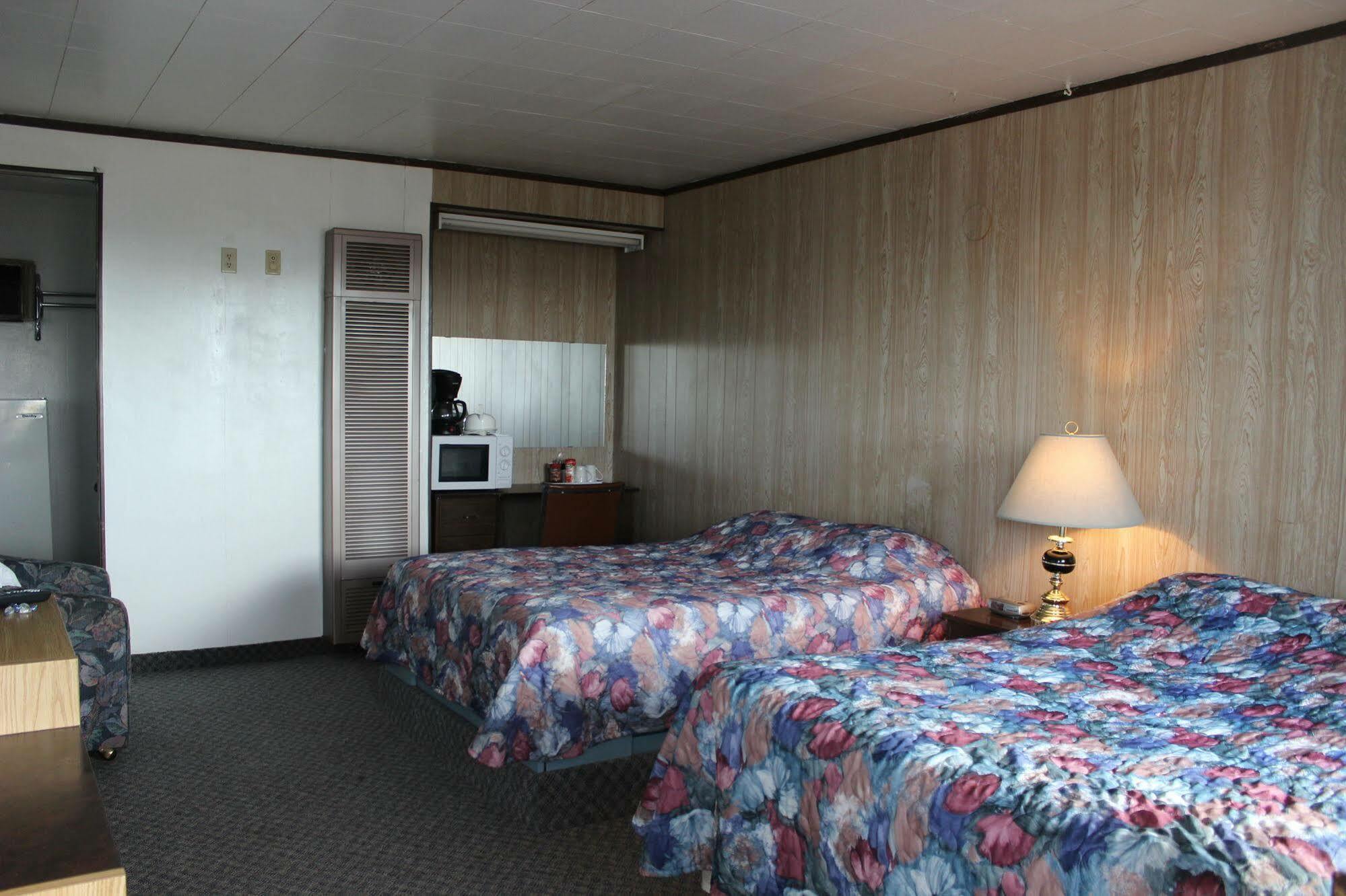 Raval Paradise Motel And Rv Park Youngstown Экстерьер фото